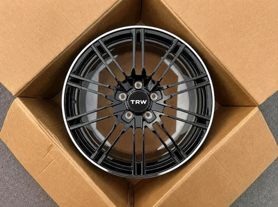 TRW425