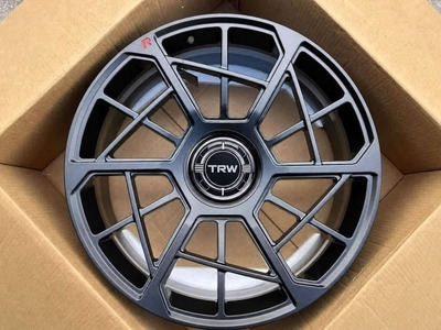 TRW689