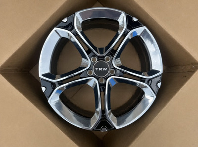 TRW700