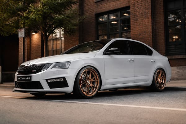 Copper Forged Wheels on White Škoda Octavia RS Copper forged wheels on white Škoda Octavia RS