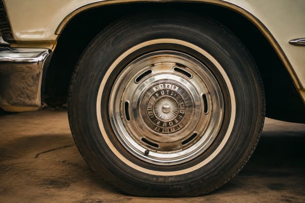 1963 Ford Galaxie 500 Original Wheel Size\ 1963 Ford Galaxie 500 original wheel and tire size reference